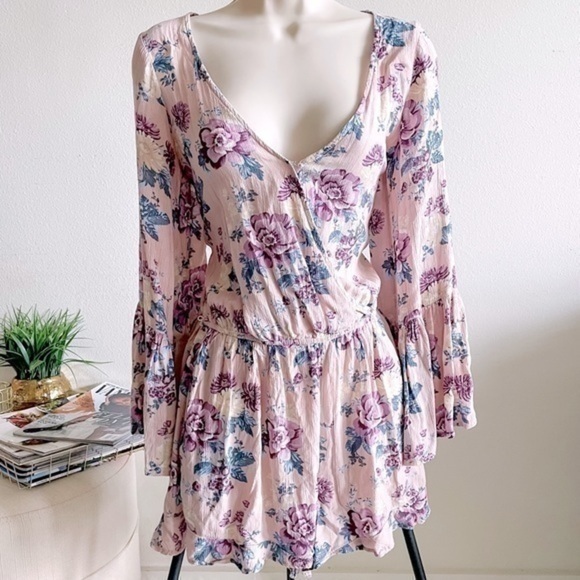 American Eagle Outfitters Pants - American Eagle Outfitter Floral Romper